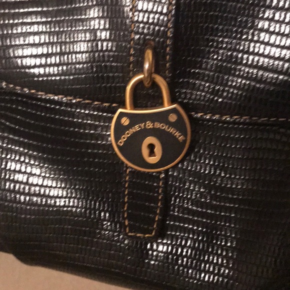 Dooney&Buorke - Picture 2 of 8